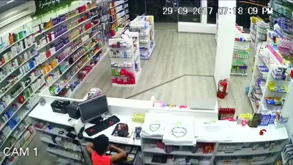 El último truco para robar en farmacias: ojo al niño