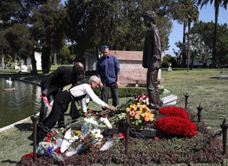 Stars pay tribute to Anton Yelchin with statue unveiling