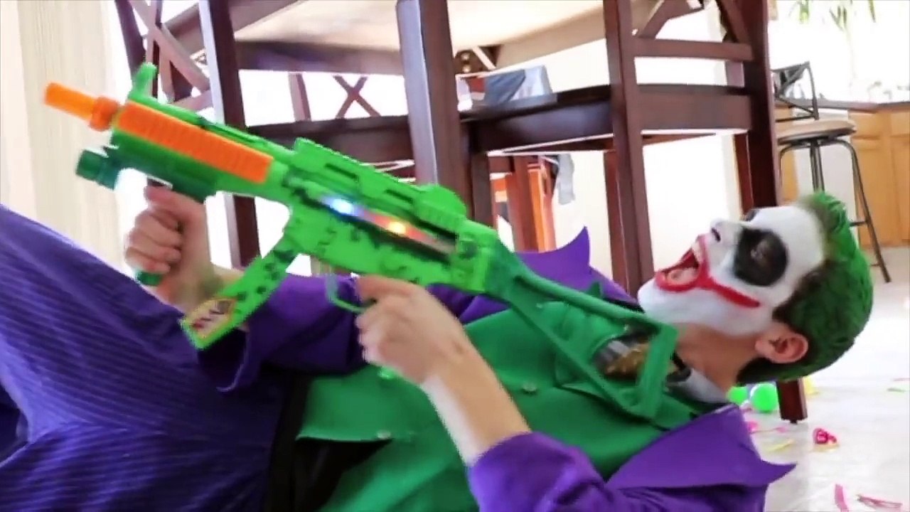 Frozen Elsa vs Olaf vs Joker vs Red Hulk vs T-Rex & Green Hulk - Real Life Superhero Movie