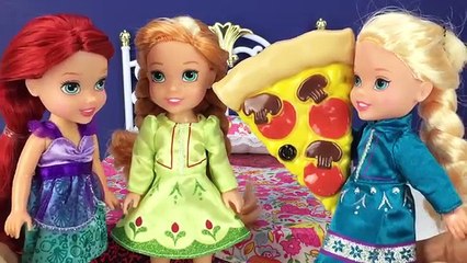 Frozen Elsa and Anna Toddlers Fight Over Candy Plus Ariel Slumber Pizza Party Plus more in 4k!