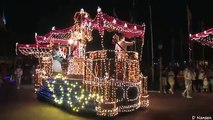 ♥♥ The Main Street Electrical Parade at Walt Disney Worlds Magic Kingdom! (in HD)