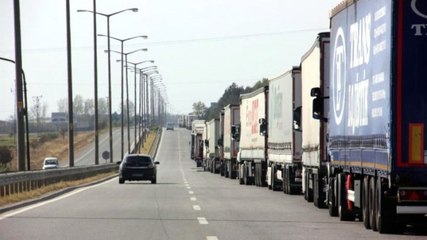 Kapıkule'de 12 Kilometrelik TIR Kuyruğu Oluştu