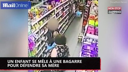 Pour défendre sa mère, ce petit n’hésite pas à s’immiscer dans la bagarre ! (Vidéo)