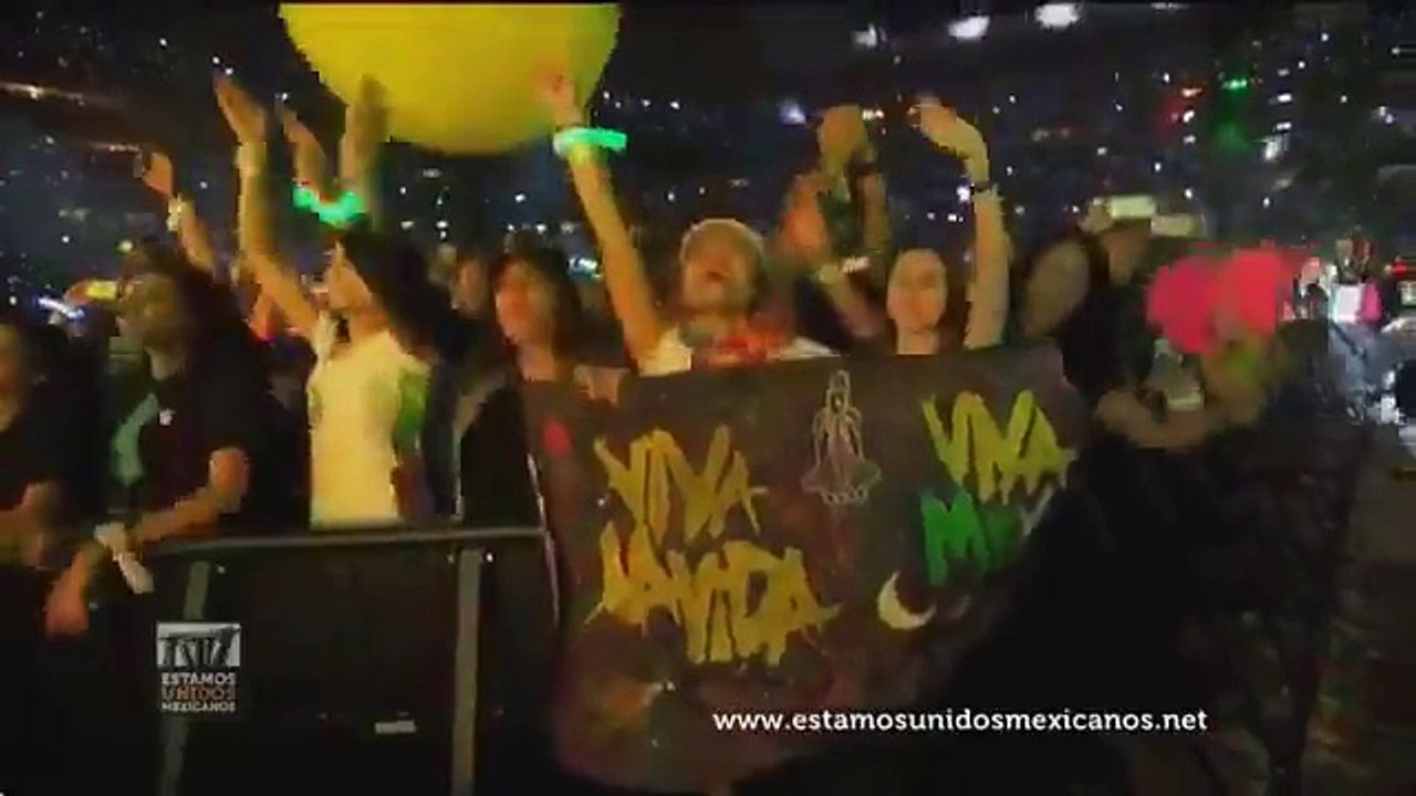 Coldplay le cantó a México su nuevo tema 'Life is Beautiful