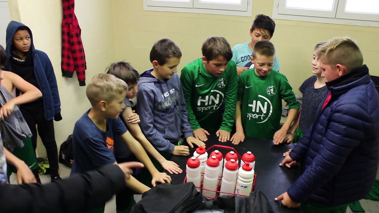 Célébration de la victoire de nos U13 2 à Val de Saane