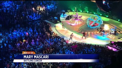 Garth Brooks Records Special Message for Fan Battling Cancer