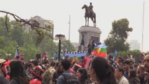 Chilenos protestan en contra del 