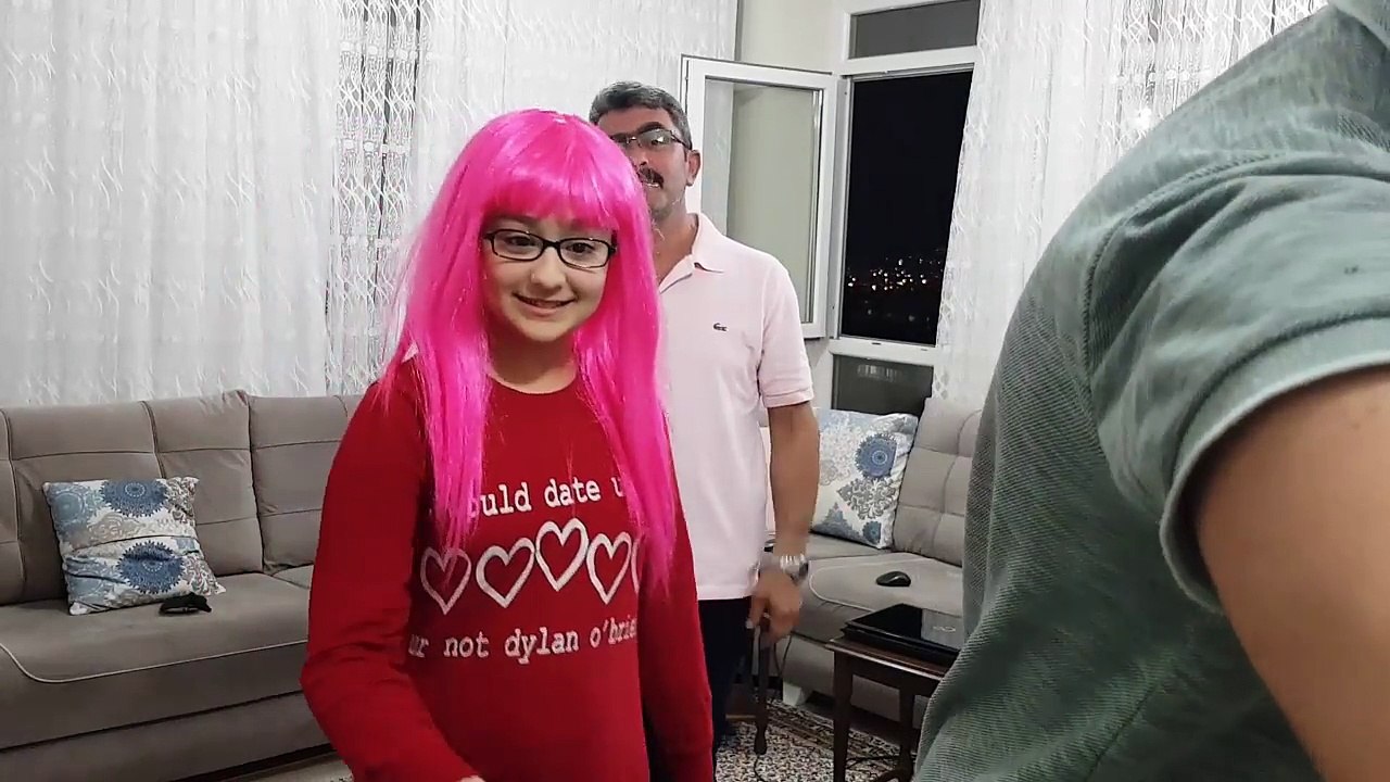 Kıyafet Değiştirme Challenge ( Komik ve Eğlenceli Video)