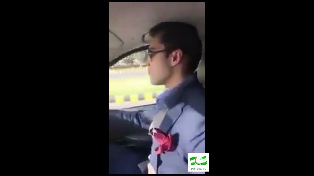 مریم نواز کے بیٹے جنید صفدر ڈرائیو کے دوران پارٹی گانا سنتے ہوئے !!!