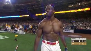 Terry Crews shows off before K