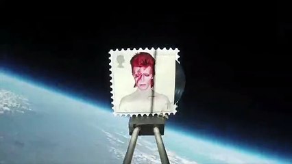Finally Bowie is "the man who fell to earth" Incredible!