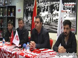 Futbolcuyu Basın Toplantısına Çıkartıp Yerin Dibine Sokan Başkan ve Başka Alemlerde Olan Futbolcu