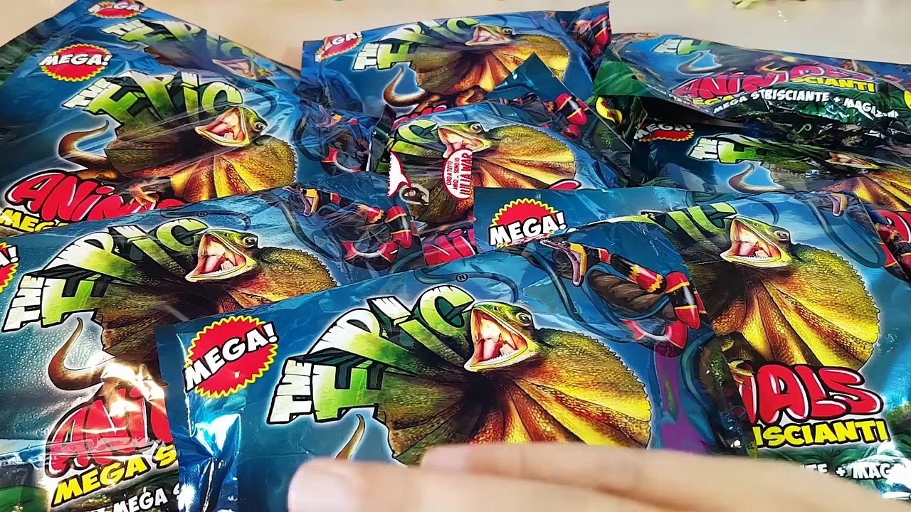 EDICOLA #87: Epic ANIMALS MEGA Striscianti (Pacco con 9 bustine) by Giulia Guerra