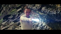Here's the Star Wars #StarWars: #TheLastJedi trailer.