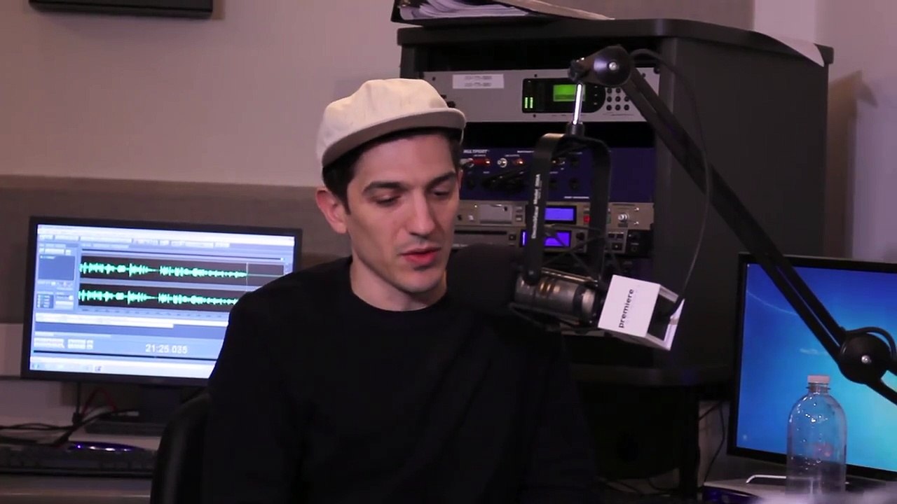 SCHULZ WANTS TO BE A TRANS-HOUSEWIFE - The Brilliant Idiots