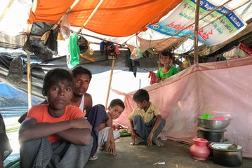 Rohingya refugees find a helping hand