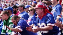 Enraged Raider fan shows di*K out of frustration!