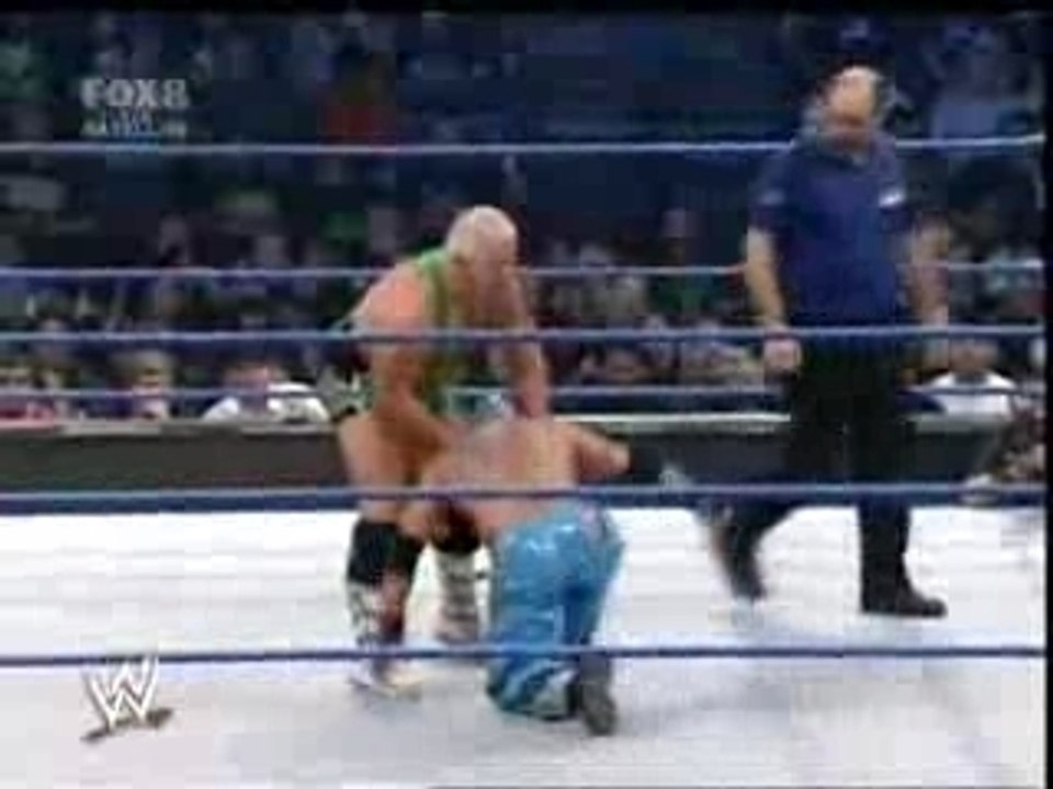 SmackDown 09 11 07 Finlay Vs Rey Mysterio
