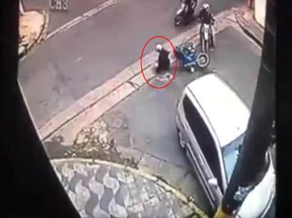 Motosikletli Hırsız Kaza Yapınca Yakalandı