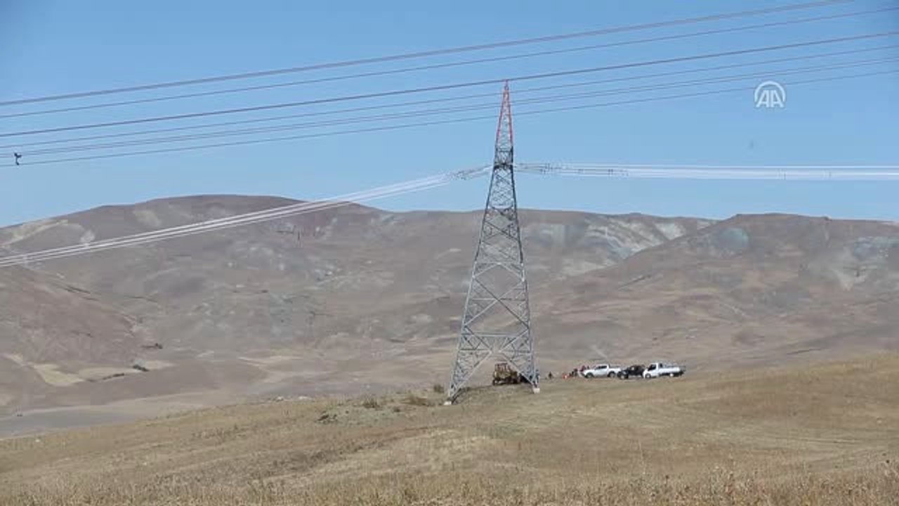 Yüksek Gerilim Hattında Ekmek Mücadelesi (1)