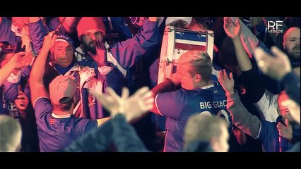 Người Iceland ăn mừng kiểu Viking truyền thống sau chiến tích lịch sử