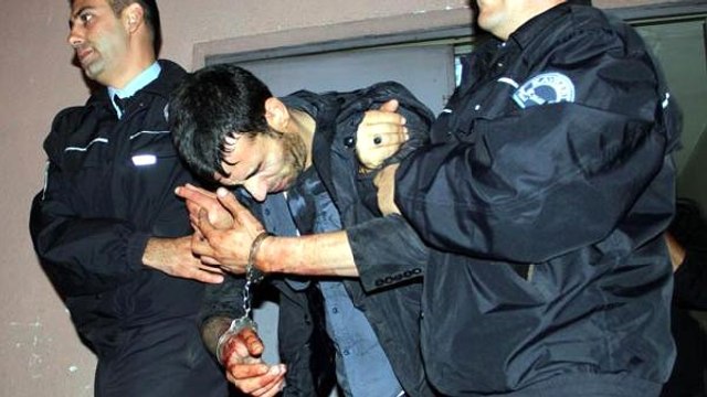 Annesini 55 Defa Bıçaklayarak Öldüren Caniye, Yeniden Yargılamada Ağırlaştırılmış Müebbet