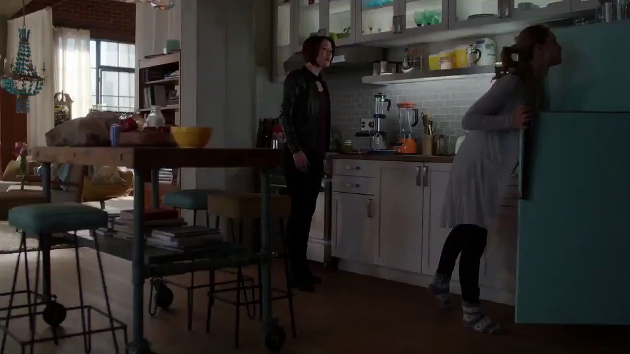 Supergirl 3x01 Sneak Peek #2 'Girl of Steel' (HD) S03E01