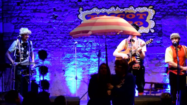 Tricot Combo - Les petits spectacles de Noël à L'Abbaye de Maillezais