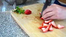 CÓMO HACER FRESAS CON CREMA | Vicky Receta Facil