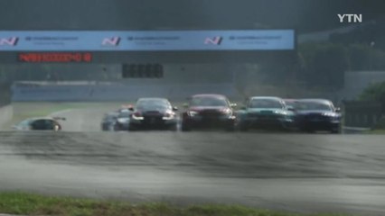 현대차 첫 서킷용 경주차, 국제대회 데뷔전서 우승 / YTN