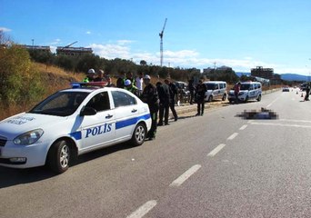 Yola Fırlayan Engelli Oğlunu Kurtarmak İsterken Can Verdi