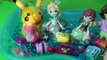 Peppa Pig Portugues CAÇANDO surpresa Pokemon na piscina de bolinhas Orbeez novas historias episodios