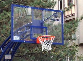 Otvoren renovirani "Mocart" košarkaški teren, 10. oktobar 2017. (RTV Bor)