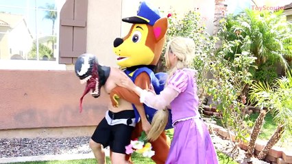 Venom LOVES Princess Rapunzel! w/ PAW Patrol Chase & Mickey Mouse FUNNY Superhero in Real Life