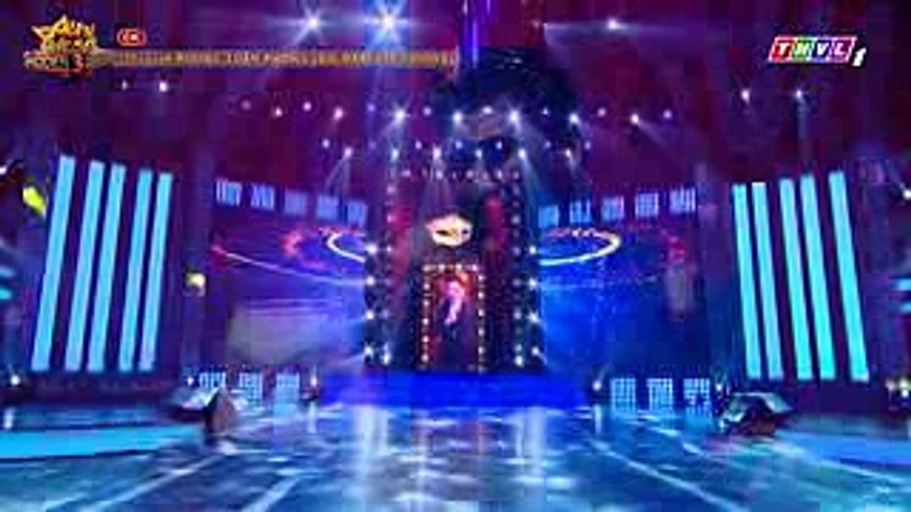 THVL  Ca sĩ giấu mặt 2017- Tập 19[6] Góc phố rêu xanh - Phùng Tuấn Phong (đội Đàm Vĩnh Hưng)