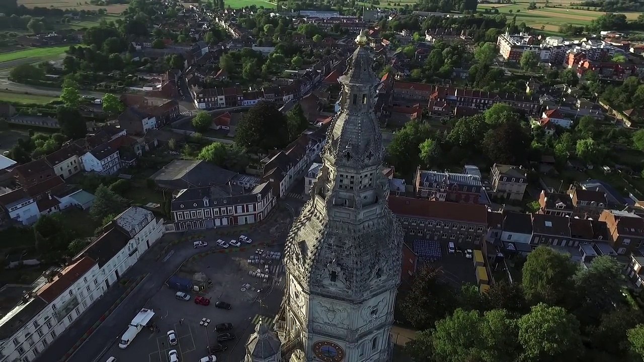 Vidéo par drone de la Tour Abbatiale de Saint Amand Les Eaux, Hauts de France
