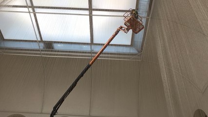 Démontage de l'œuvre de Susanna Fritscher