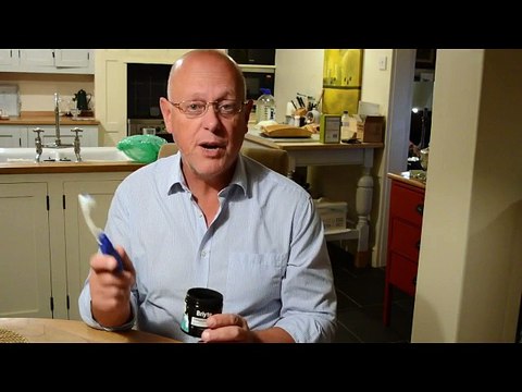 My experiences: Briyte BLACK Activated Charcoal Teeth Whitening Powder - Use & brush FULL REVIEW