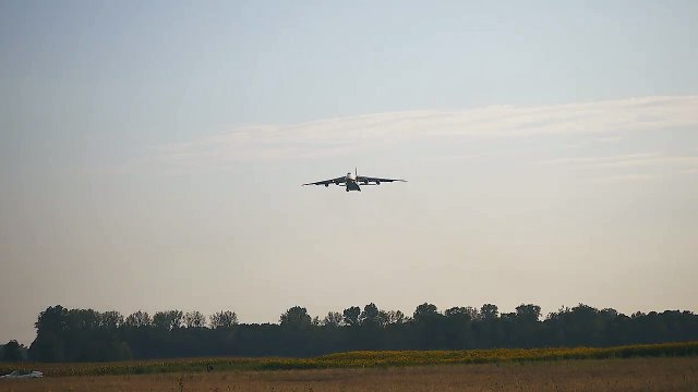 Antonov AN-124