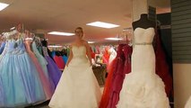 WEDDING DRESS SHOPPING - Vlog