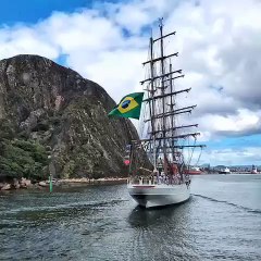 Mercante flagra chegada do Cisne Branco a Vitória