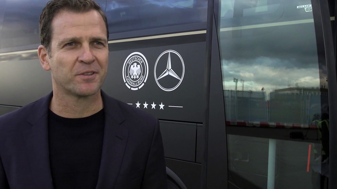 Übergabe des neuen Mercedes-Benz Travego M an den DFB - Vertonter Beitrag