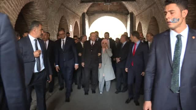 Cumhurbaşkanı Erdoğan, Kale Meydanı'nı Ziyaret Etti- Binlerce Kişi Karşıladı ve Sevgi Gösterisinde...