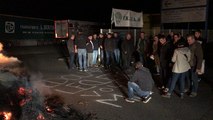 Manifestation des agriculteurs devant la plate-forme d'approvisionnement Leclerc