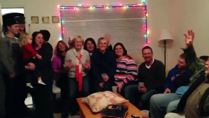 U.S. Marine Surprises His Entire Family for Christmas 2012