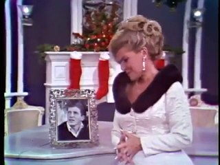 Vintage Footage of a Vietnam Soldier's Surprise Christmas Homecoming