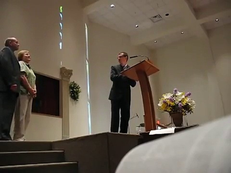 U.S. Army Sergeant Surprises His Parents During Church Service
