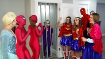 Wonder Woman Twins vs Twin Pink Spidergirl twins catch joker! Good vs evil! popsicles and fun