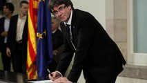 Katalonya diyalog için bağımsızlık ilanını askıya aldı