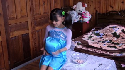 Frozen Elsa POO COLORED BALLS & VOMITING COLORED BALLS vs Skeleton - Fun Superheroes in Real Life